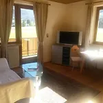 格雷德尔乡村酒店 Kössen