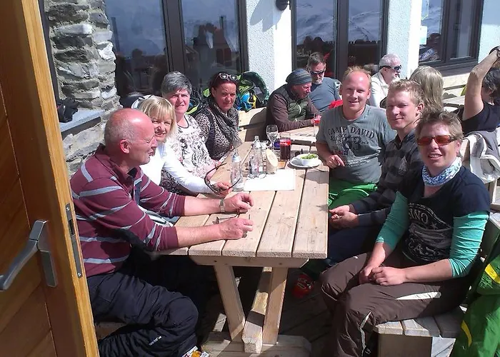 לינה וארוחת בוקר Greiderer 3*