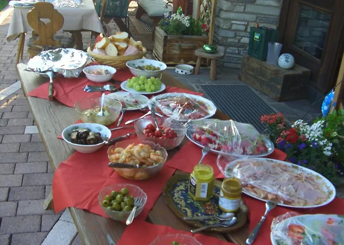 Greiderer לינה וארוחת בוקר 3*